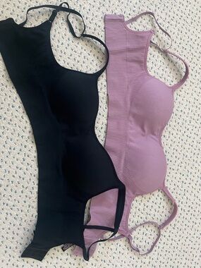 2 Victoria Secret Seamless Ribbed Longline Bras — Black & Mauve